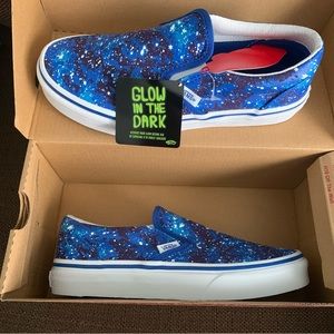VANS Kids Galactic Glow Classic Slip-On Shoe SZ 3 big kids NWT GLOW IN THE DARK